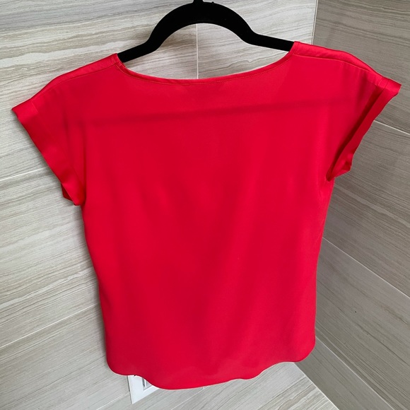 EXPRESS TOP - Picture 2 of 4